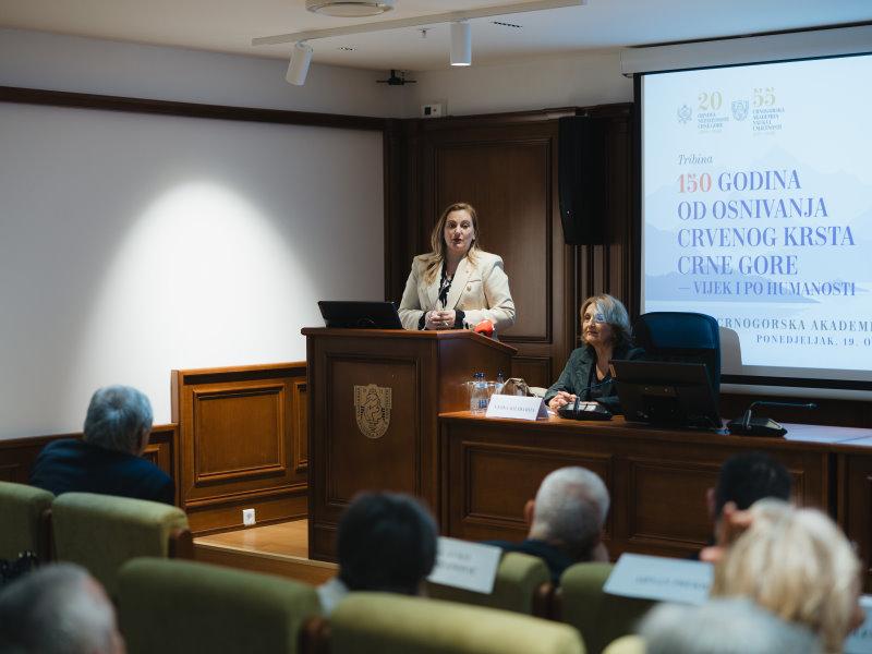 Održana tribina na temu “150 godina od osnivanja Crvenog krsta Crne Gore- vijek i po humanosti”