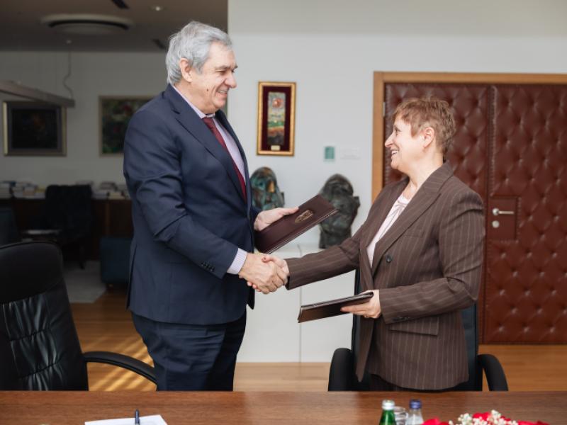 Predsjednica Bugarske akademije nauka prof. dr Evelina Slavčeva posjetila CANU